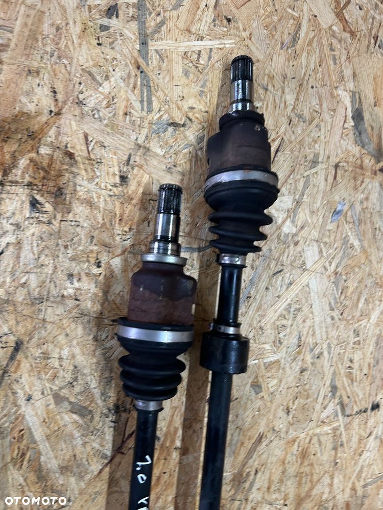 Toyota Yaris III półoś lewa prawa 1.0 2011-2019 43420-0D390 - 4