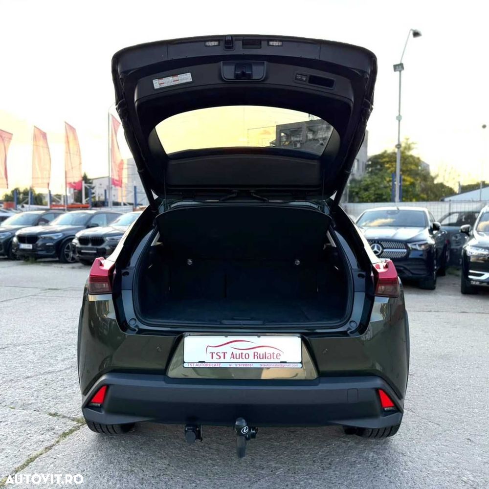 Lexus UX - 14