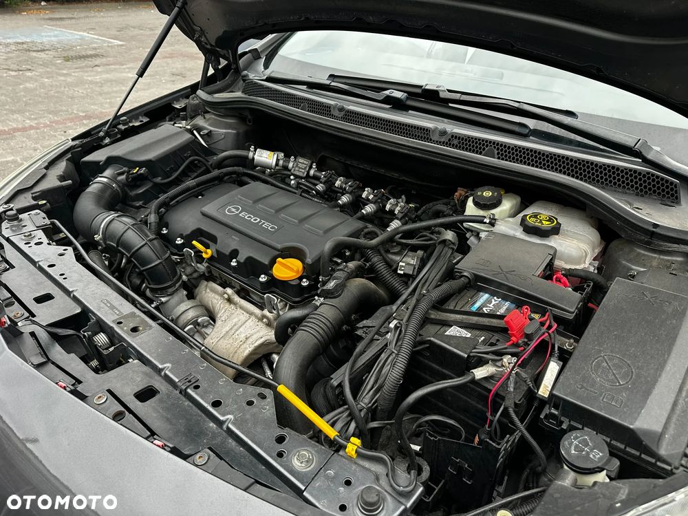 Opel Astra 1.4 Turbo - 27