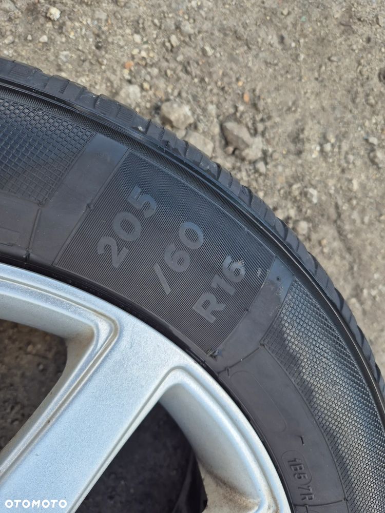 KOŁA FLEGI OPONY 205/60/16 VW GOLF VI   Kleber 2023r.  Wielosezon - 9