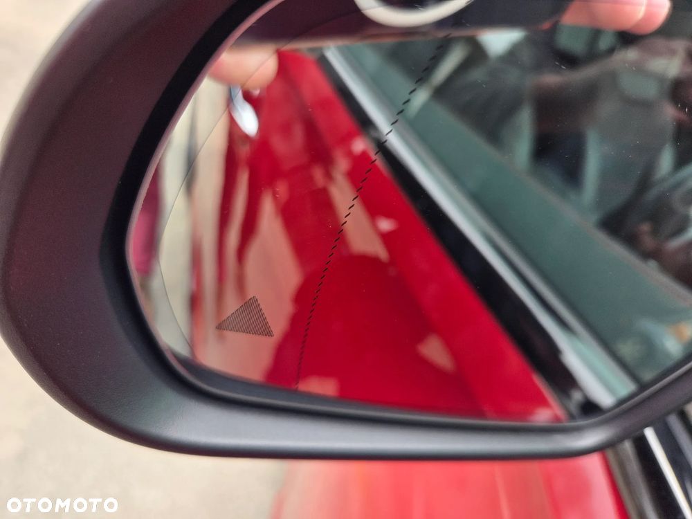 Mercedes-Benz Klasa B 220 4-Matic AMG Line 7G-DCT - 18