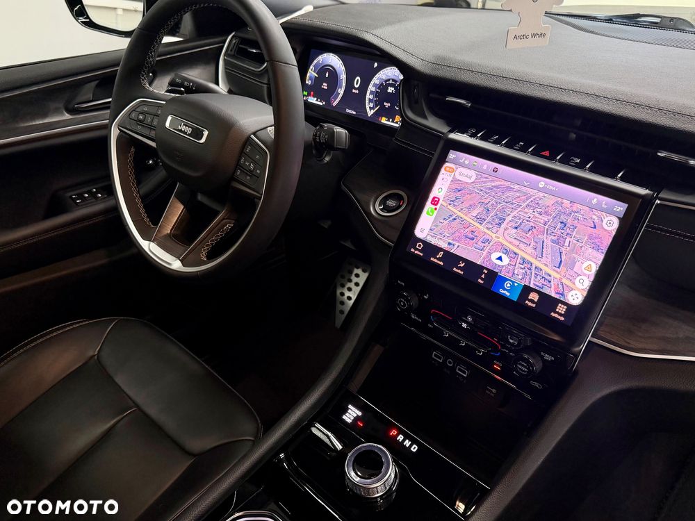 Jeep Grand Cherokee - 18