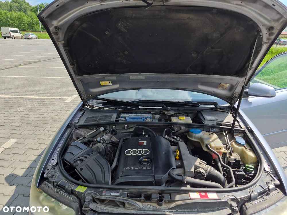 Audi A4 Limousine 1.8T - 15