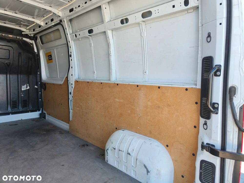 Renault Master - 24