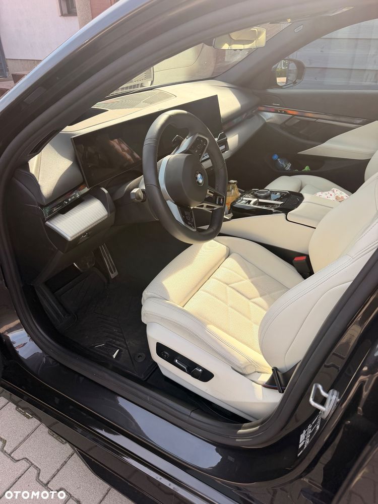 BMW Seria 5 - 11