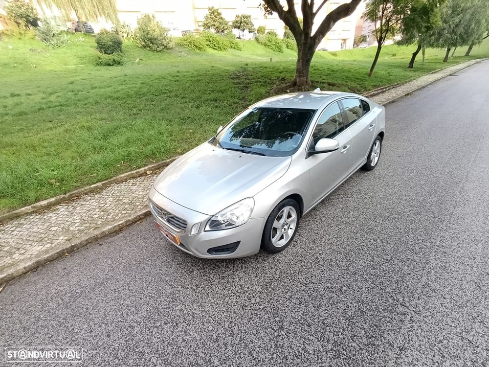 Volvo S60 2.0 D4 Momentum Start/Stop - 34