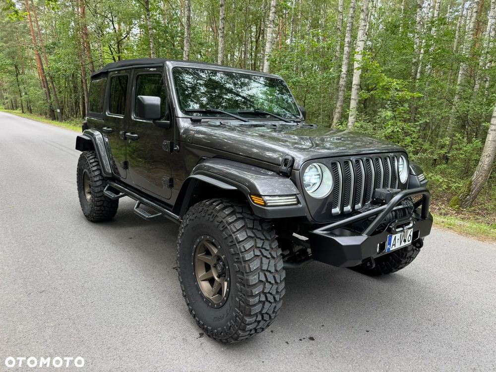 Jeep Wrangler - 8
