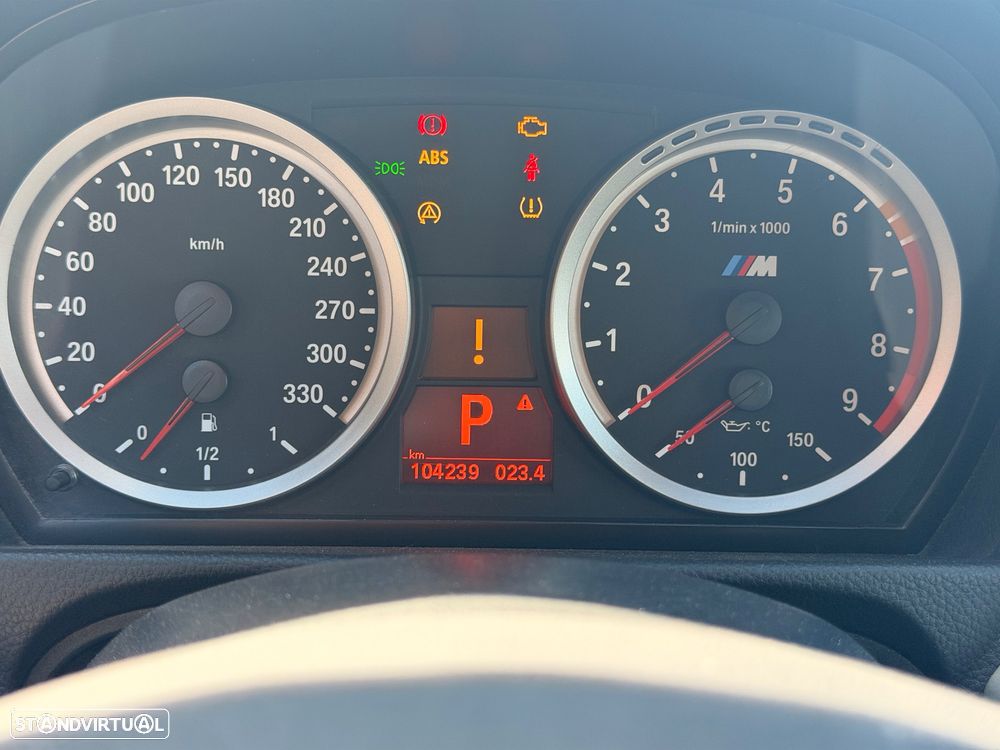BMW M3 Auto - 26