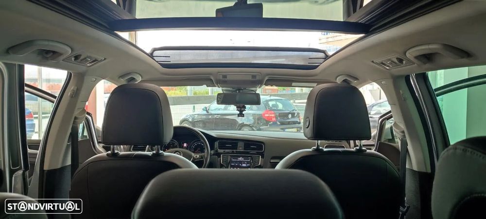 VW Golf Variant - 16