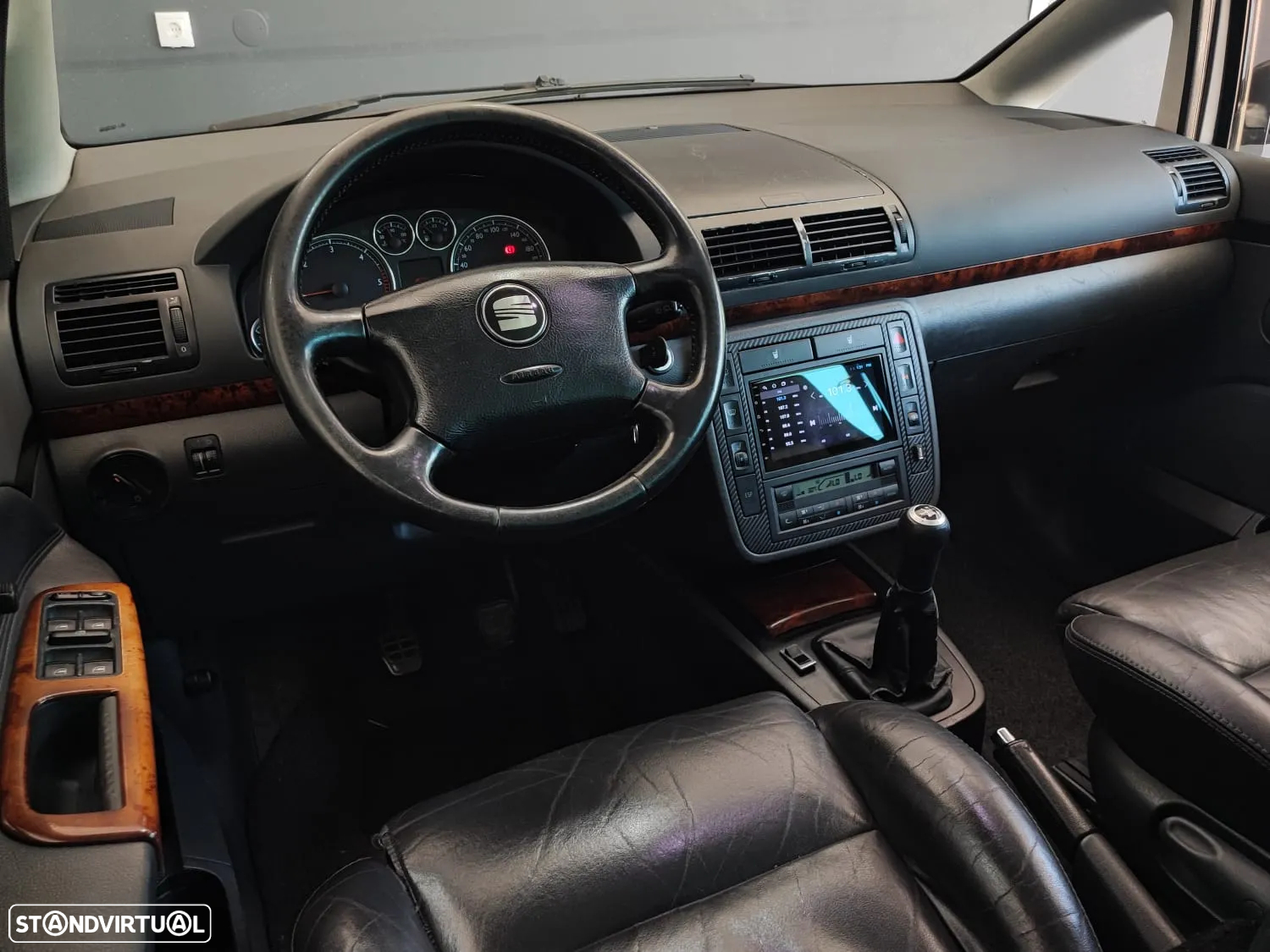 SEAT Alhambra 1.9 TDI Sport 4-Motion - 23