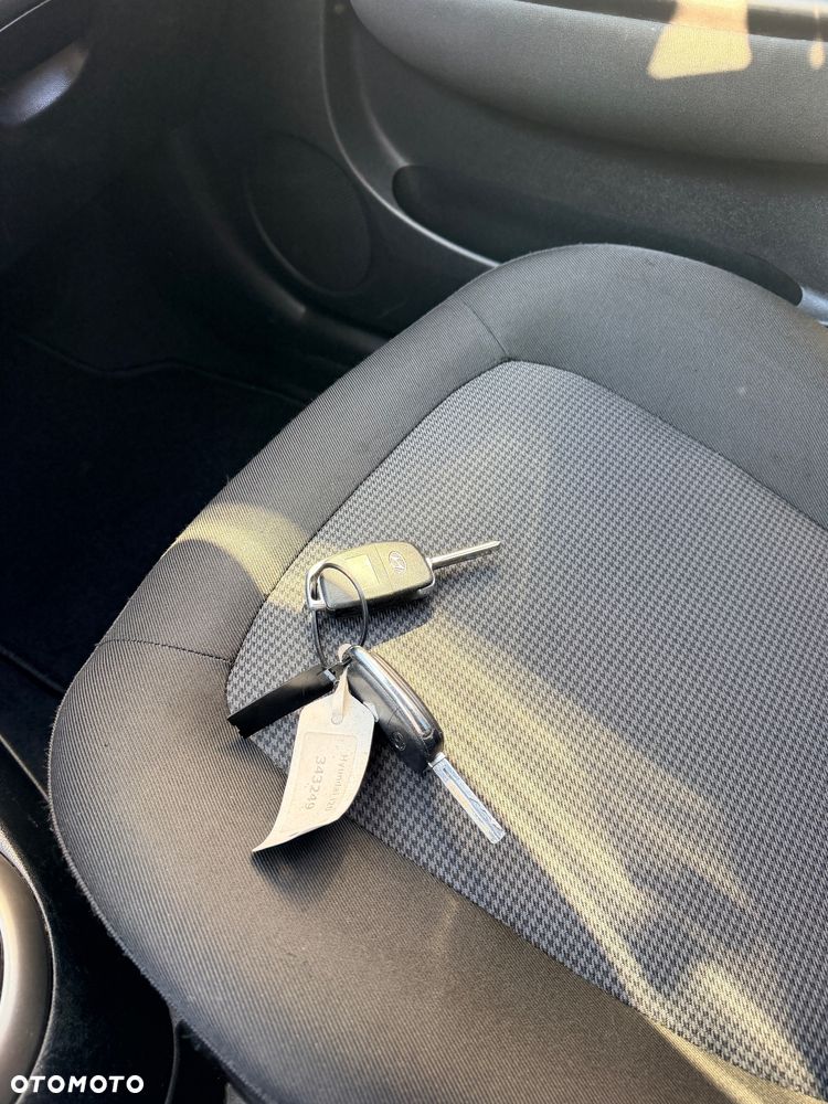 Hyundai i20 1.25 Wersja Jubileuszowa - 16