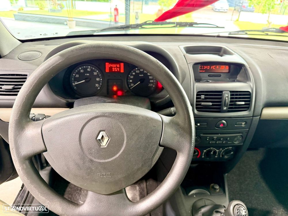 Renault Clio 1.5 dCi S - 15
