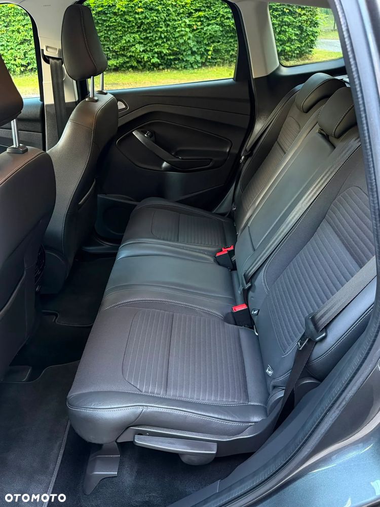 Ford Kuga 2.0 TDCi 4x4 Titanium - 22