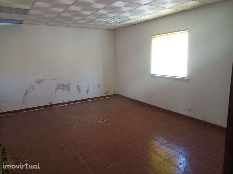 Armazém Ansião 300m2 - Grande imagem: 3/5