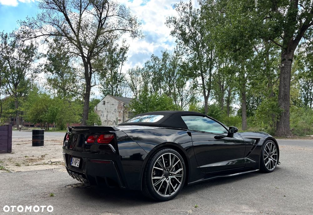Chevrolet Corvette - 5