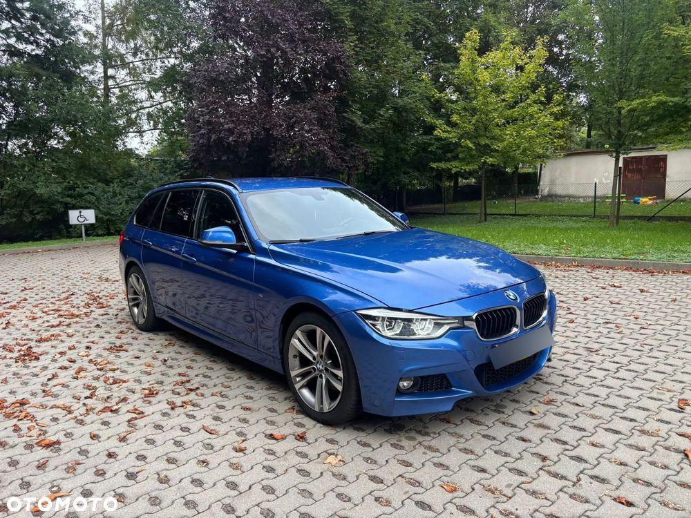 BMW Seria 3 320d xDrive - 27