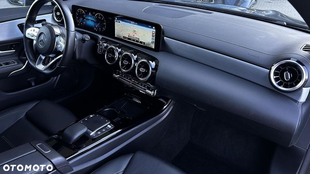 Mercedes-Benz CLA 200 d 4-Matic AMG Line 8G-DCT - 24