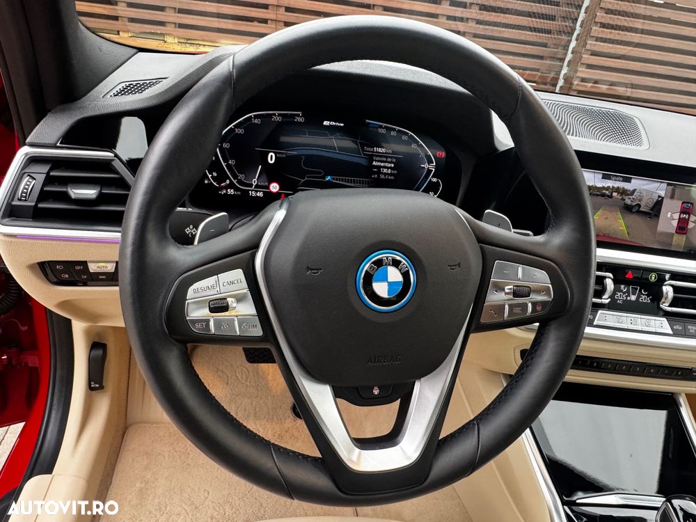 BMW Seria 3 330e xDrive Aut. Luxury Line - 25