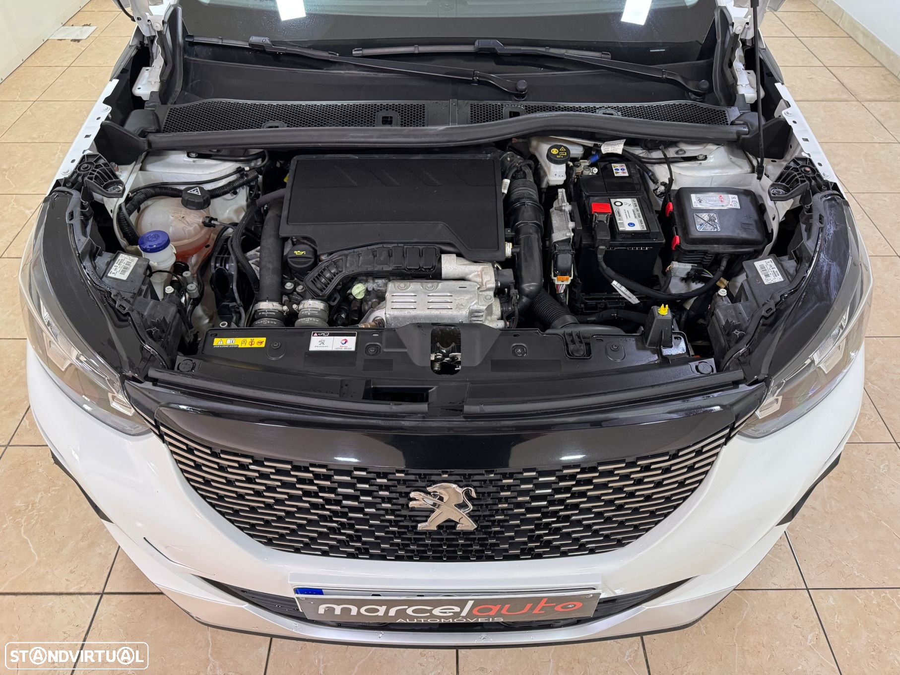 Peugeot 2008 1.2 PureTech Allure - 7