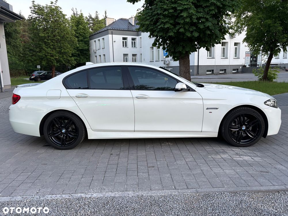BMW Seria 5 525d xDrive - 6