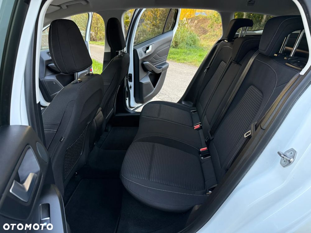 Ford Focus 1.5 EcoBlue Start-Stopp-System TITANIUM - 22