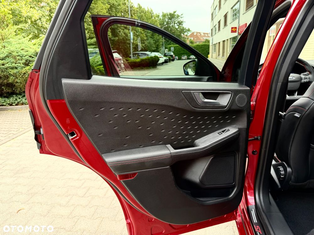 Ford Kuga - 23