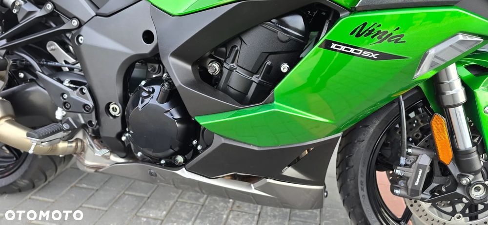 Kawasaki Ninja 1000 SX - 11