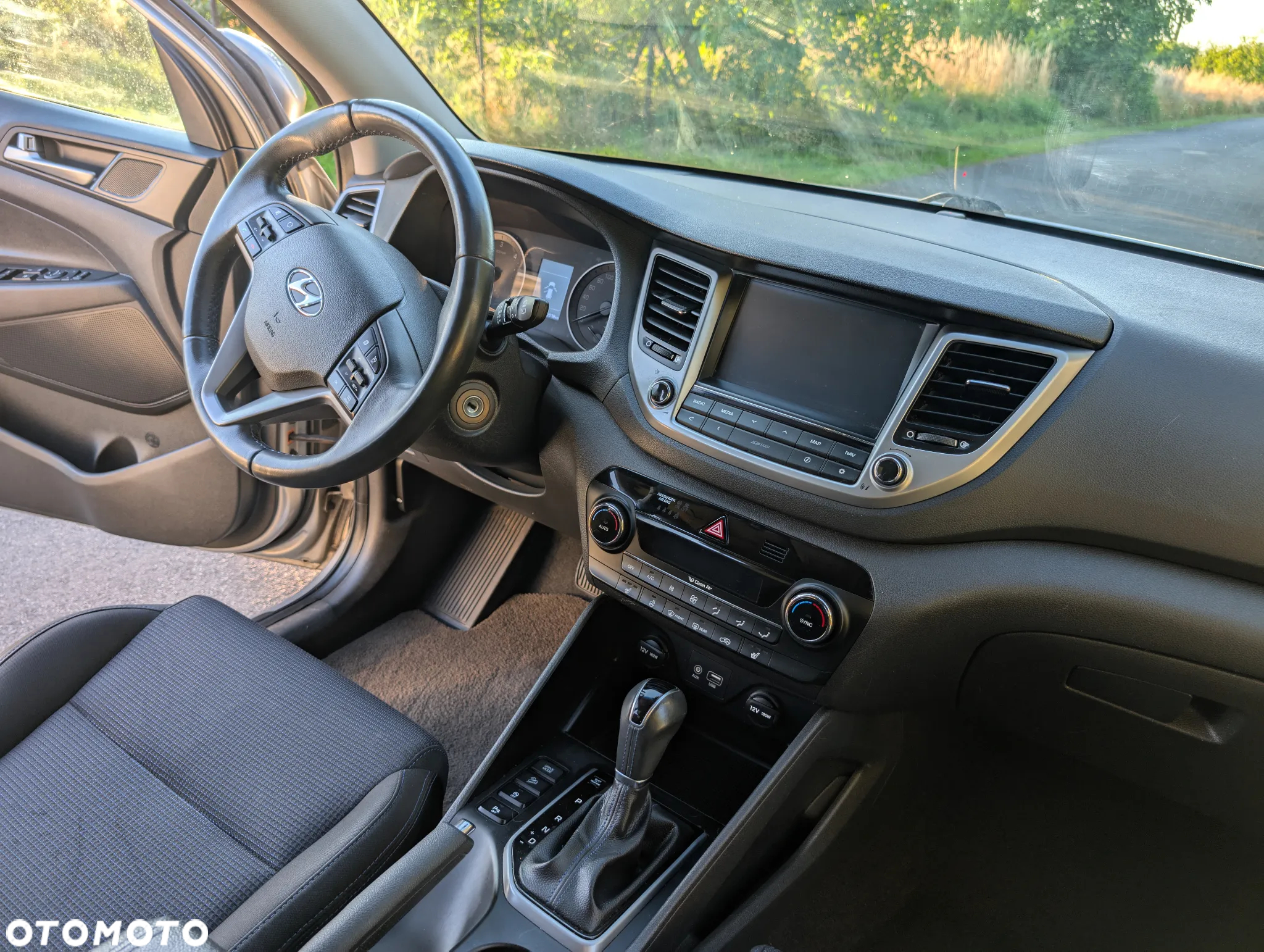 Hyundai Tucson blue 1.7 CRDi 2WD DCT Trend - 31