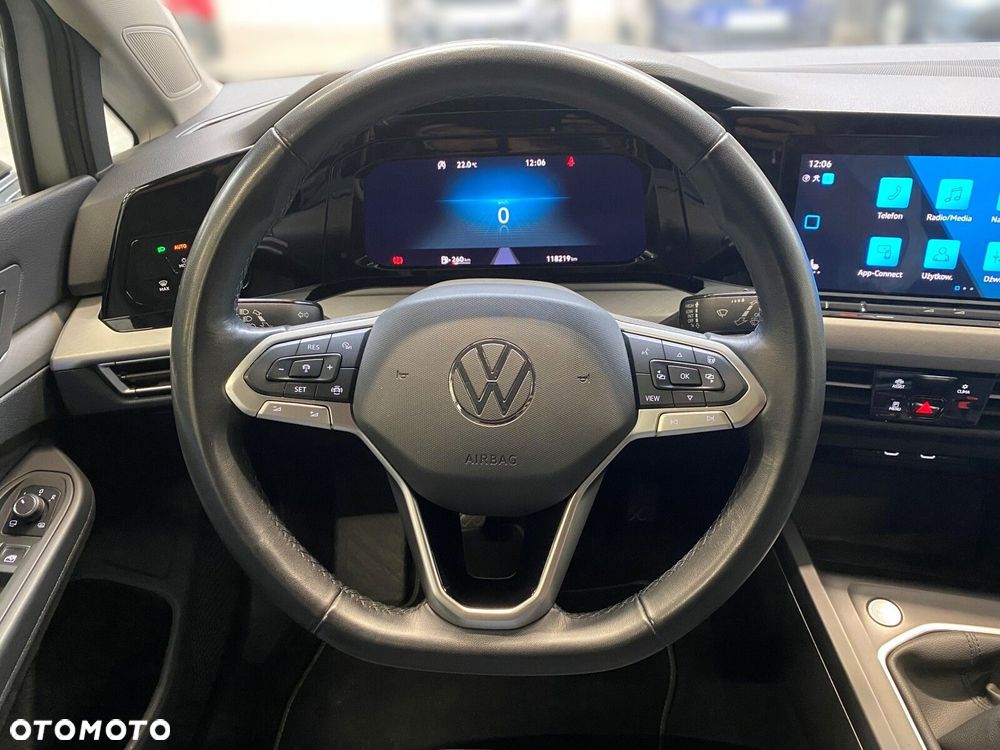 Volkswagen Golf - 22