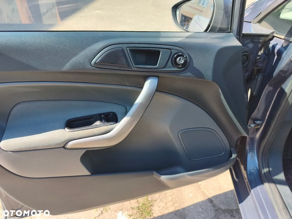 Ford Fiesta 1.25 Trend - 8