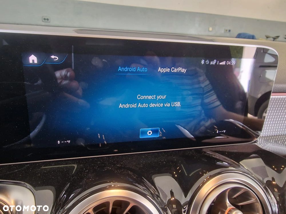 Mercedes-Benz GLB 250 4Matic 8G-DCT Progressive - 16