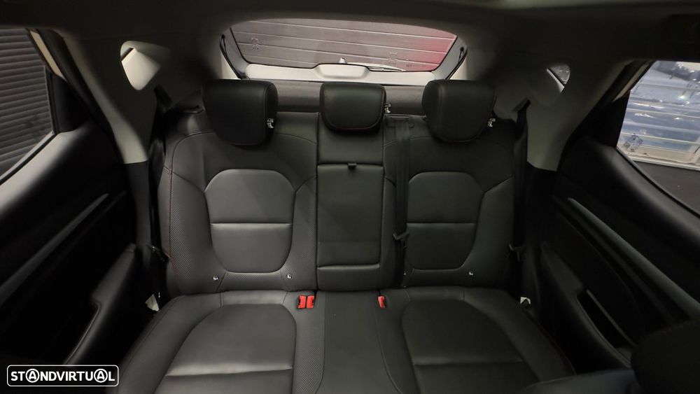 MG ZS EV 72.6 kWh Luxury - 32