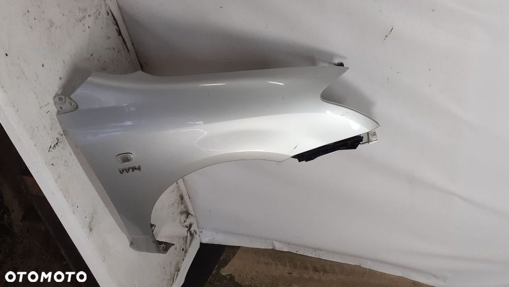 * TOYOTA COROLLA E12 BŁOTNIK PRZEDNI PRAWA 199 SREBRNY - 2