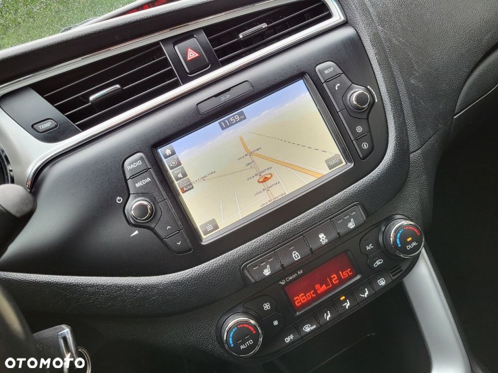 Kia Ceed - 11