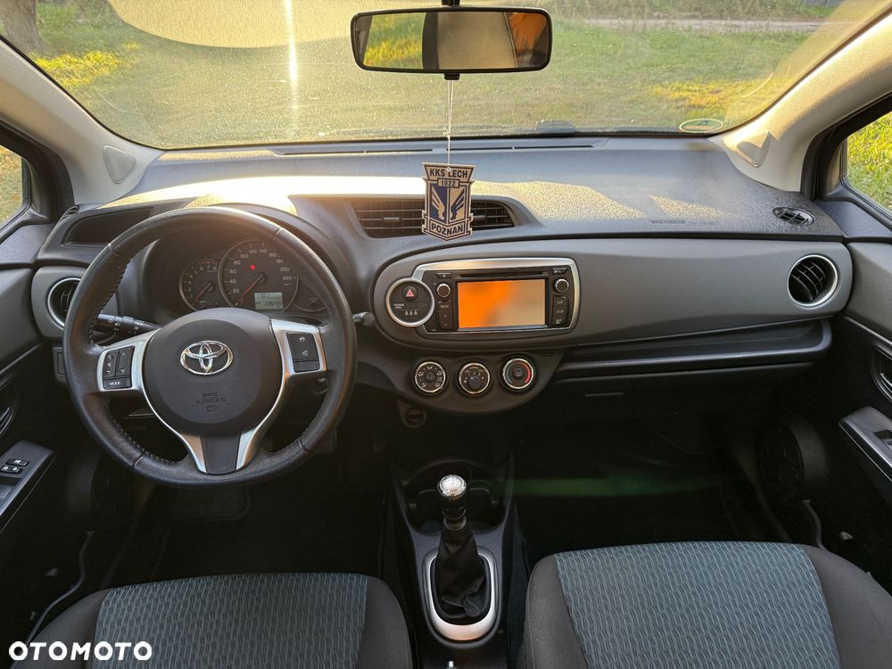 Toyota Yaris 1.33 VVT-i Cool - 12