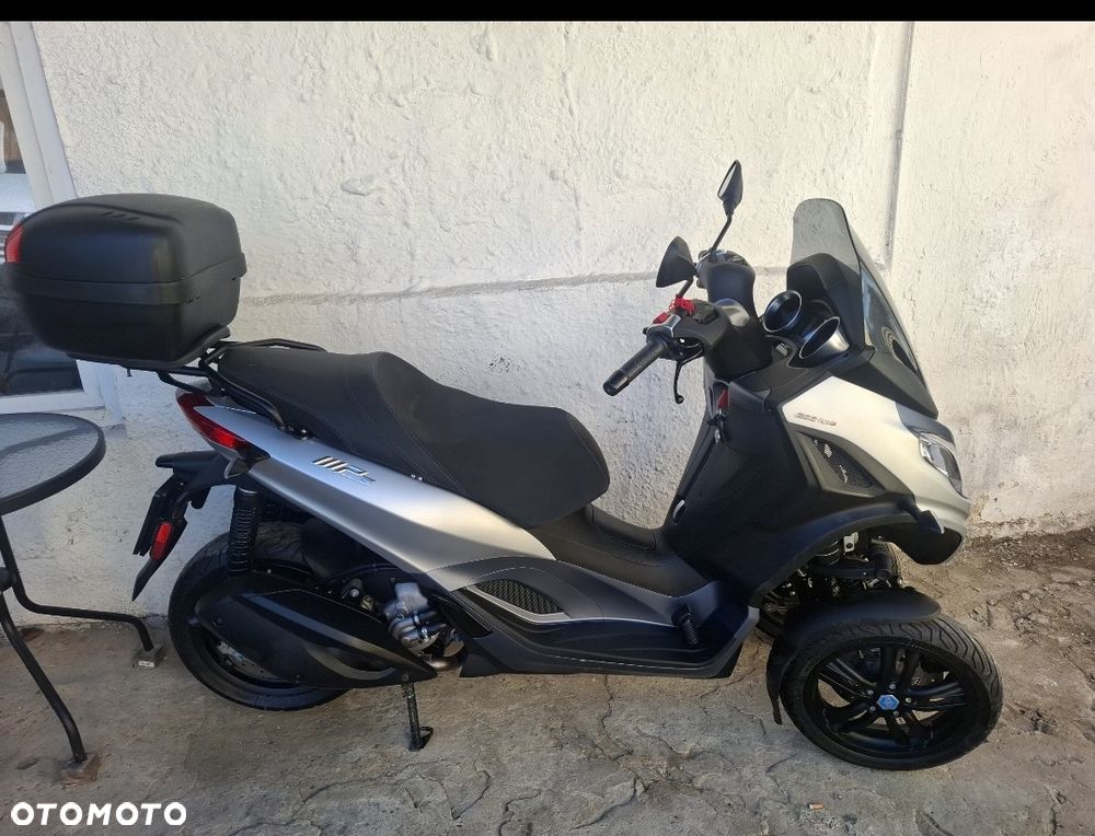 Piaggio MP-3 - 5