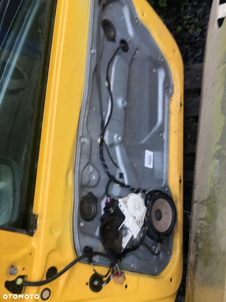 Seat Ibiza 6L 3D drzwi prawy przód - 3
