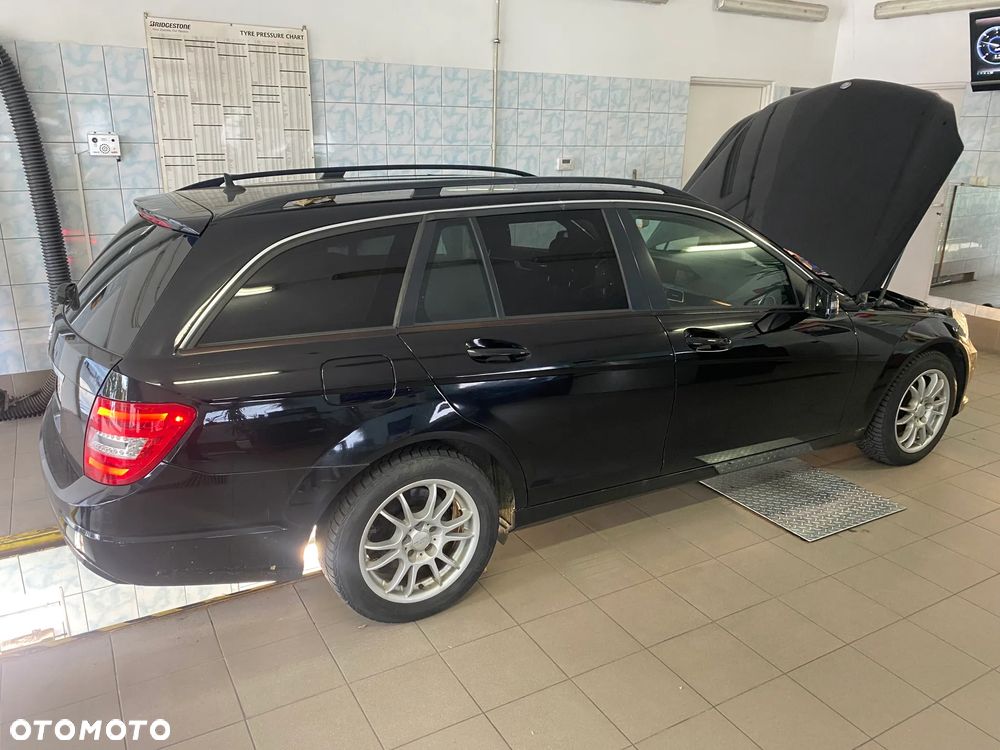 Mercedes-Benz Klasa C 220 CDI 7G-TRONIC Avantgarde Edition - 13
