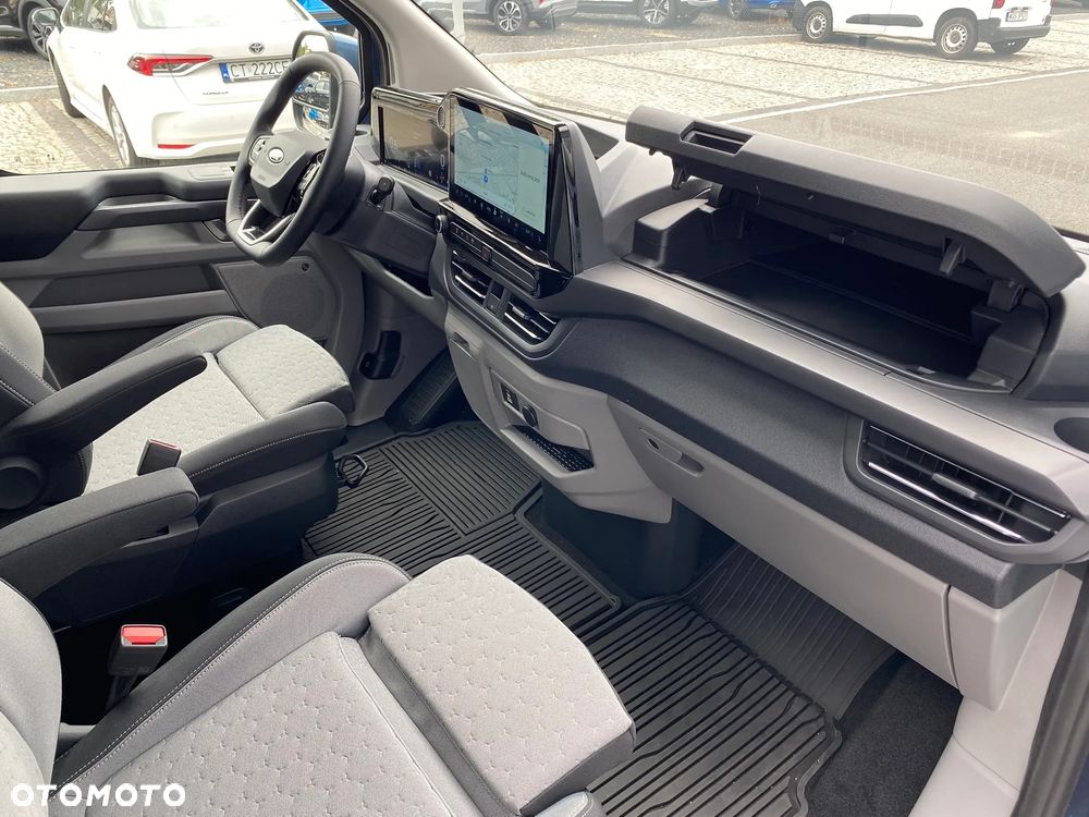 Ford Tourneo Custom 2.0 EcoBlue 320 L2 Titanium - 36