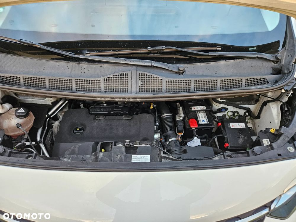 Opel Vivaro - 23