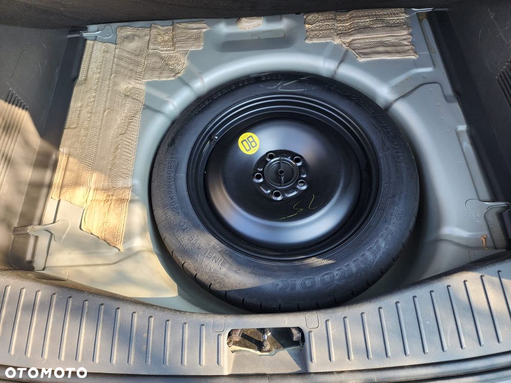 Ford C-MAX 2.0 Ghia - 34