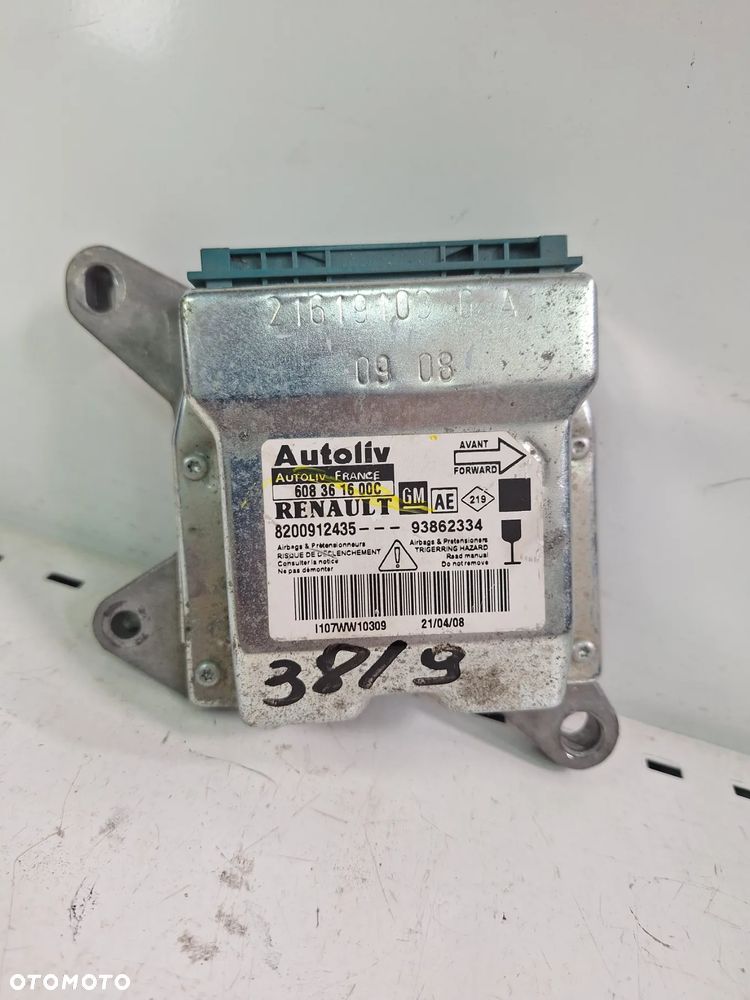 sensor moduł AIR BAG RENAULT TRAFIC II 2  8200912435   (38/9)