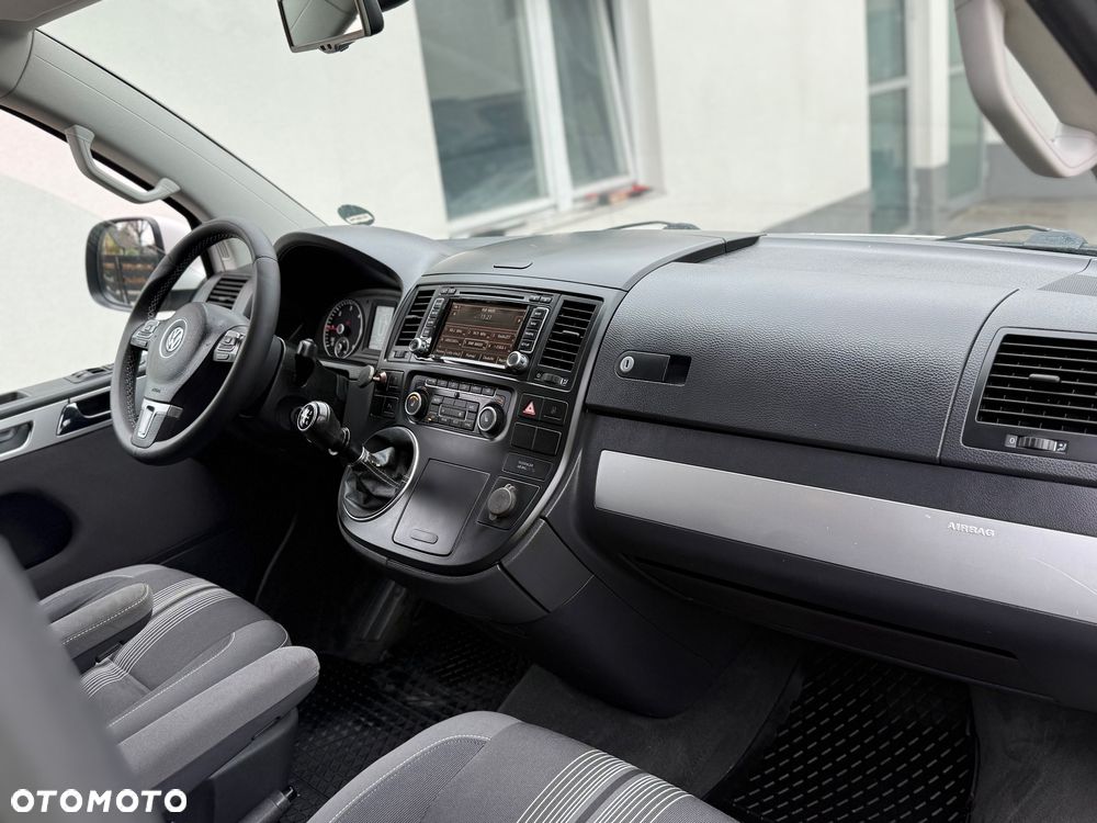 Volkswagen Multivan - 26