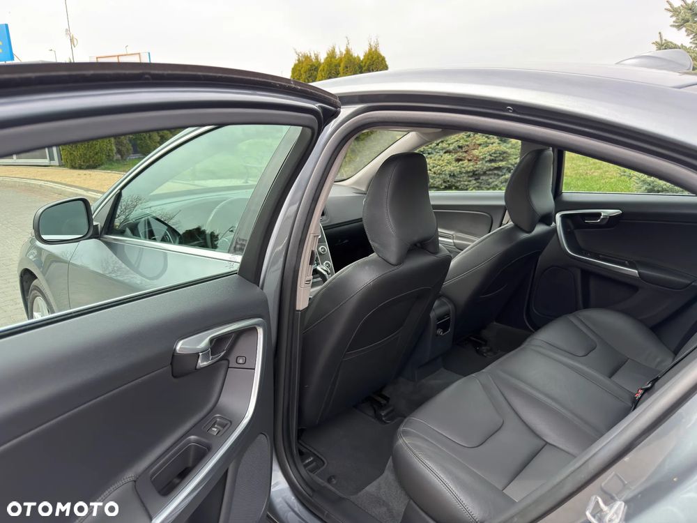 Volvo S60 2.5 T5 AWD - 15