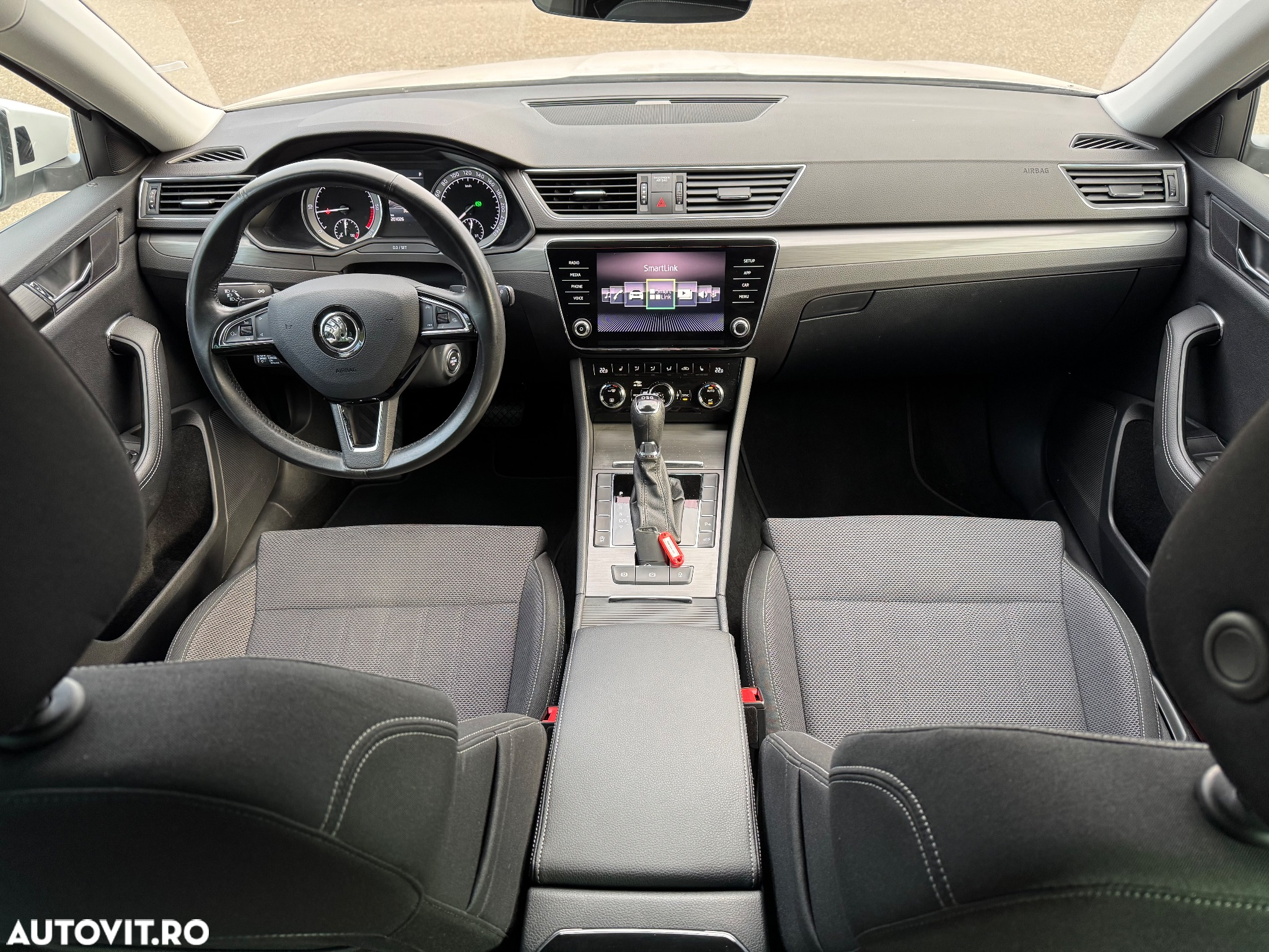 Skoda Superb Combi 2.0 TDI DSG Style - 29
