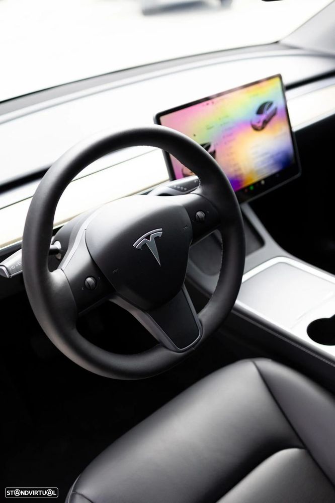 Tesla Model Y Standard - 3