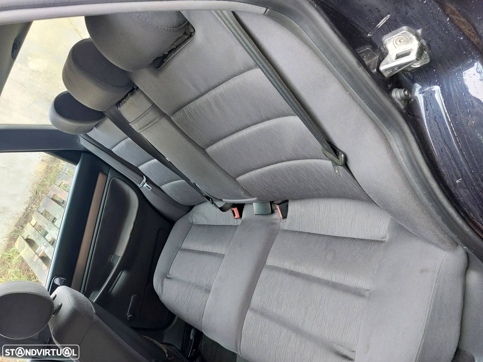 Audi A4 Avant 1.9 TDI Attraction - 3