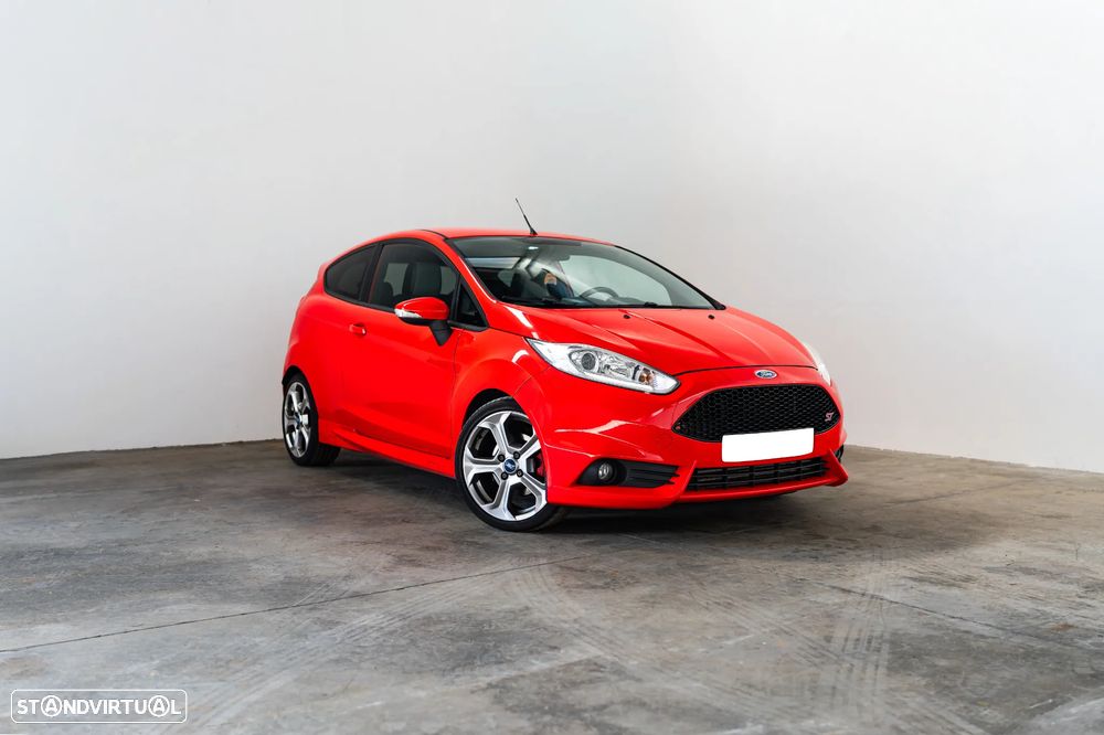 Ford Fiesta 1.6 EcoBoost c/ Pack Pele Desportiva ST - 1