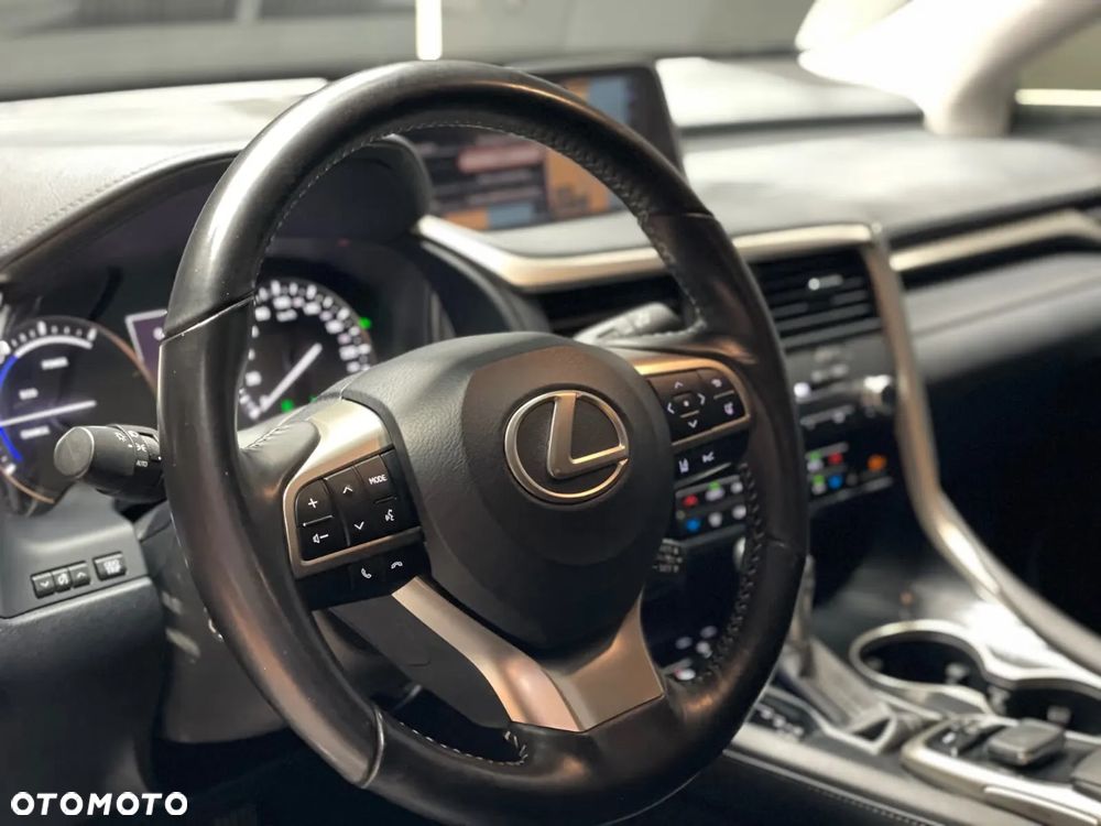 Lexus RX 450h (hybrid) - 12