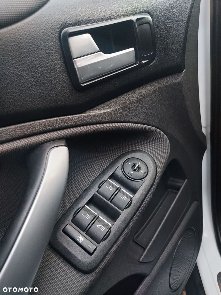 Ford Kuga 2.0 TDCi Individual - 6